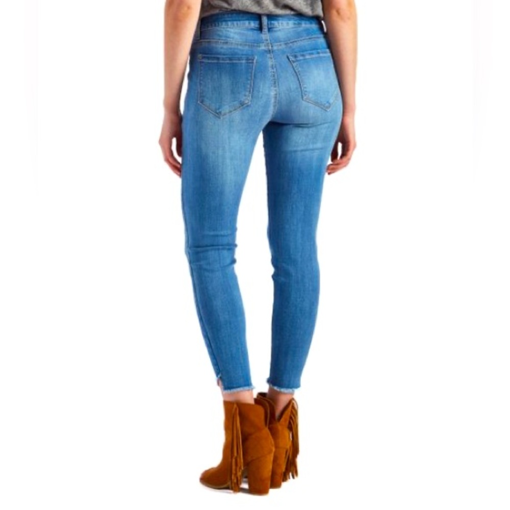 Kensie Effortless Skinny Crop Jeans - Size 8